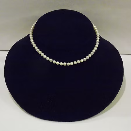 Child's Freshwater pearl necklace